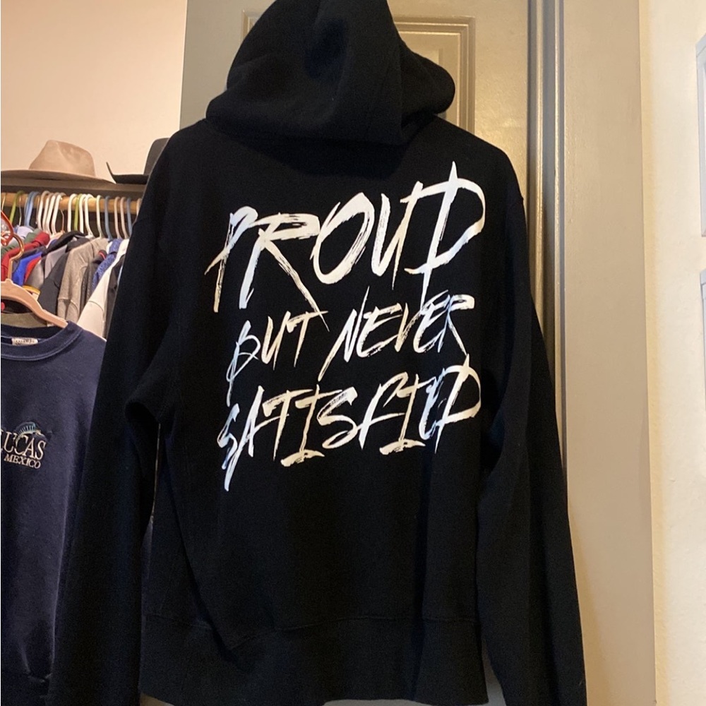 Alphalete proud but never satisfied hoodie size M
